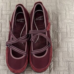 Dansko Women’s Mary Jane Flats - Burgundy/Plum